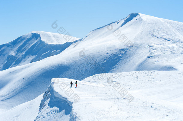 雪<strong>山</strong>