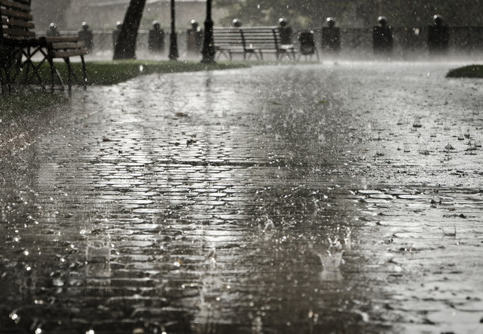 大雨 下暴雨