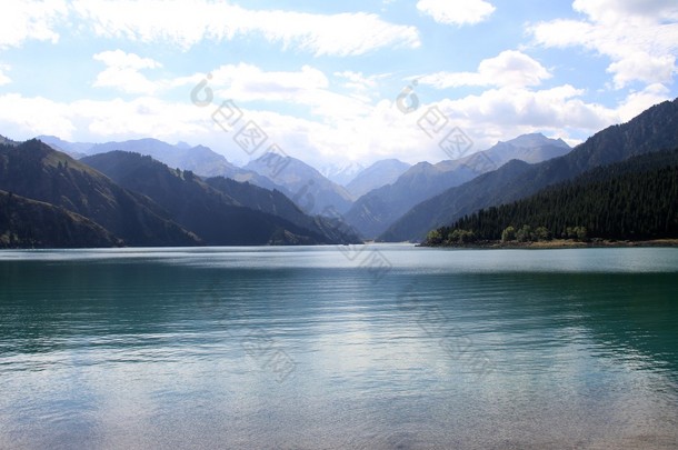 新疆天山天池湖