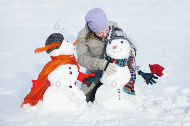 堆雪人的女孩