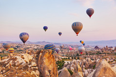 热气球飞越卡帕多西亚土耳其