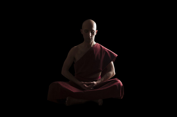佛教和尚的冥想的姿势