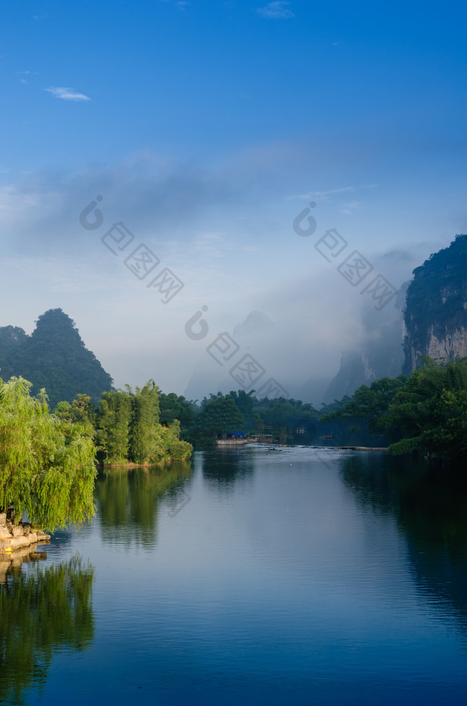 美丽的喀斯特山风景