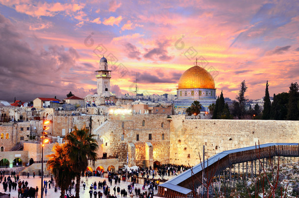 耶路撒冷旧城在<strong>圣殿</strong>山