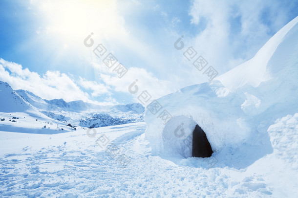 雪屋和高斯诺德里夫特