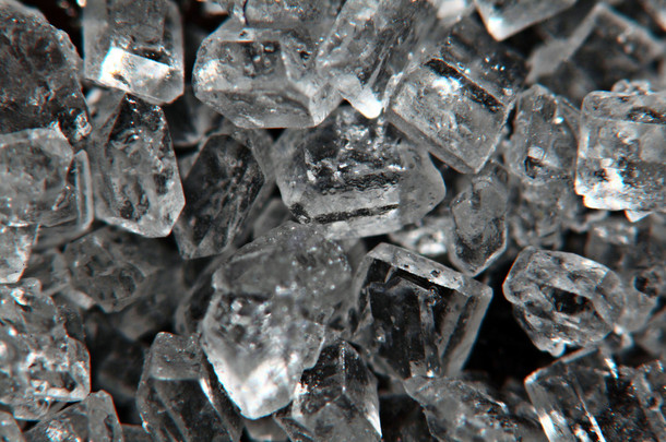 闪光的盐晶体冰晶