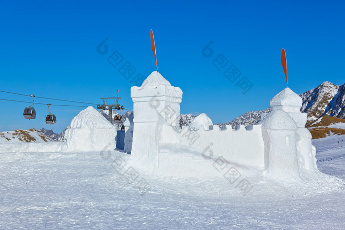 雪堡山滑雪度假村-奥地利因斯布鲁克