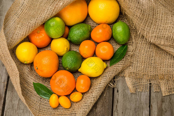新鲜柑橘类水果 