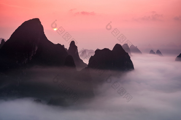 桂林中国岩溶山地