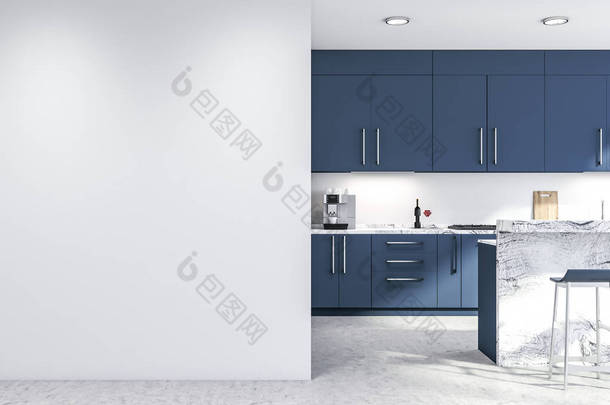深蓝色厨房与模拟墙