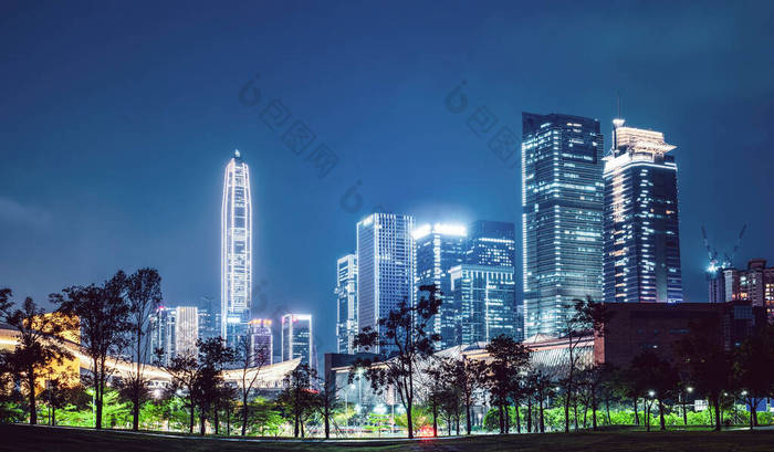 现代城市建筑的夜景