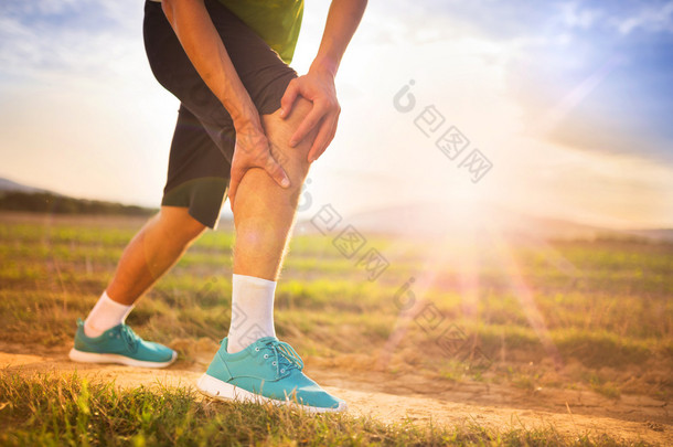 跑步者的腿和<strong>肌肉</strong>疼痛