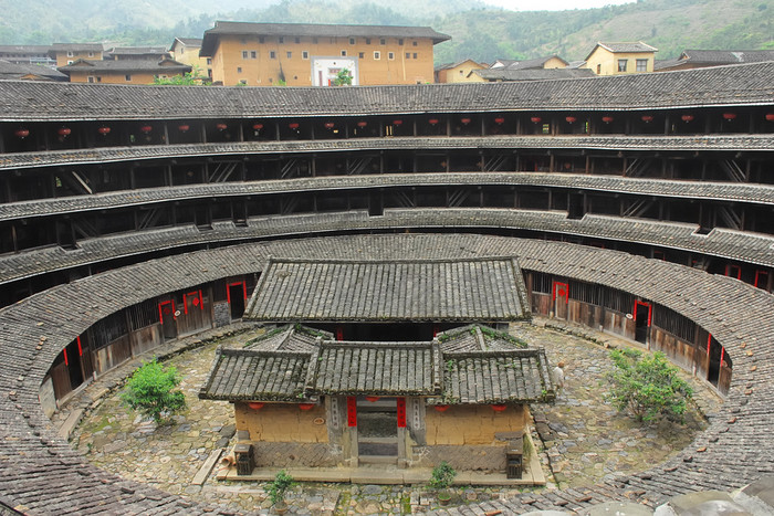 圆形机车库客家土楼围的村