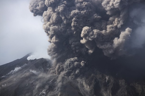 火山灰云