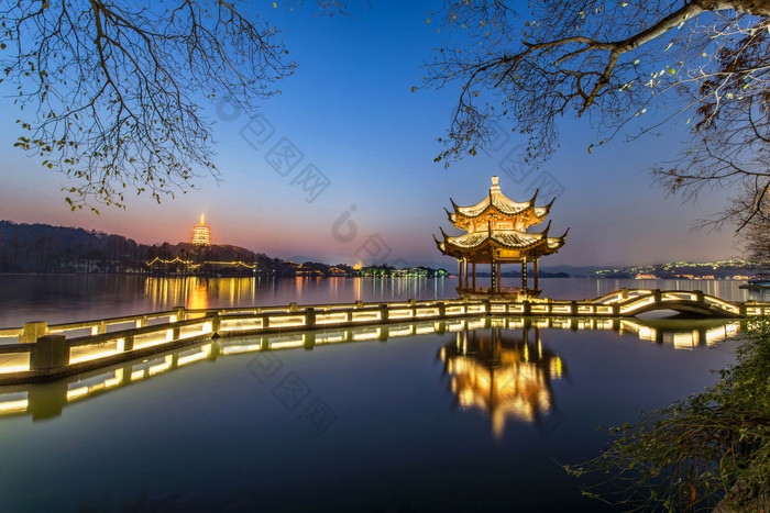 美丽的杭州在黄昏时分古代馆图片-包图网企业站
