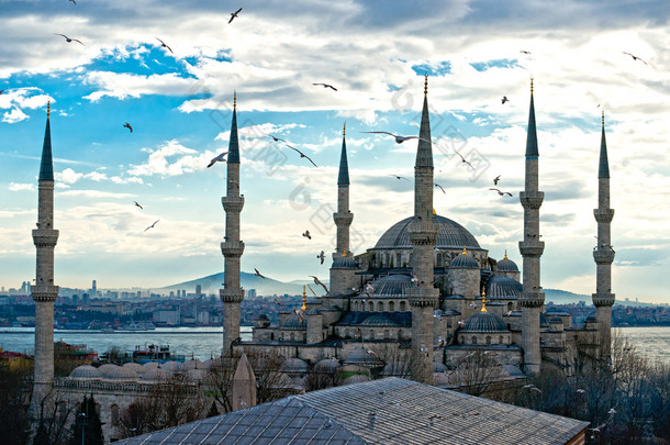 蓝色清真寺，(sultanahmet 清真寺），伊斯坦布尔，土耳其落日.