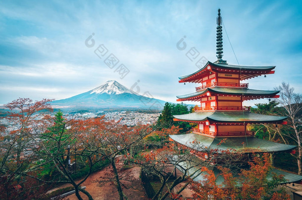 富士山，Chureito Pagoda 在秋天
