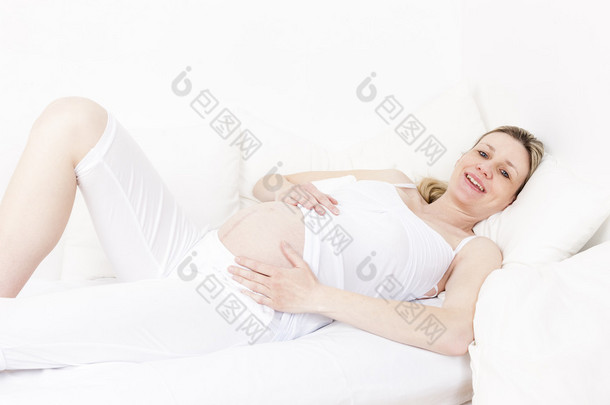 孕妇卧床休息