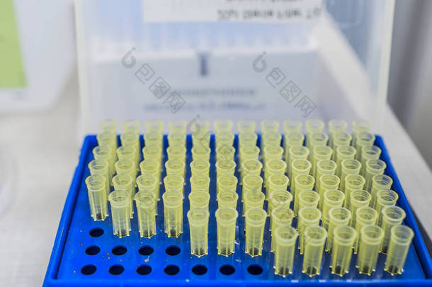 聚合酶取样 Dna 测试管阵列 Pcr 容器热板