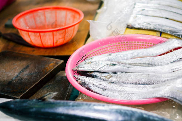 <strong>带鱼</strong>, cutlassfish 在韩国鱼市场