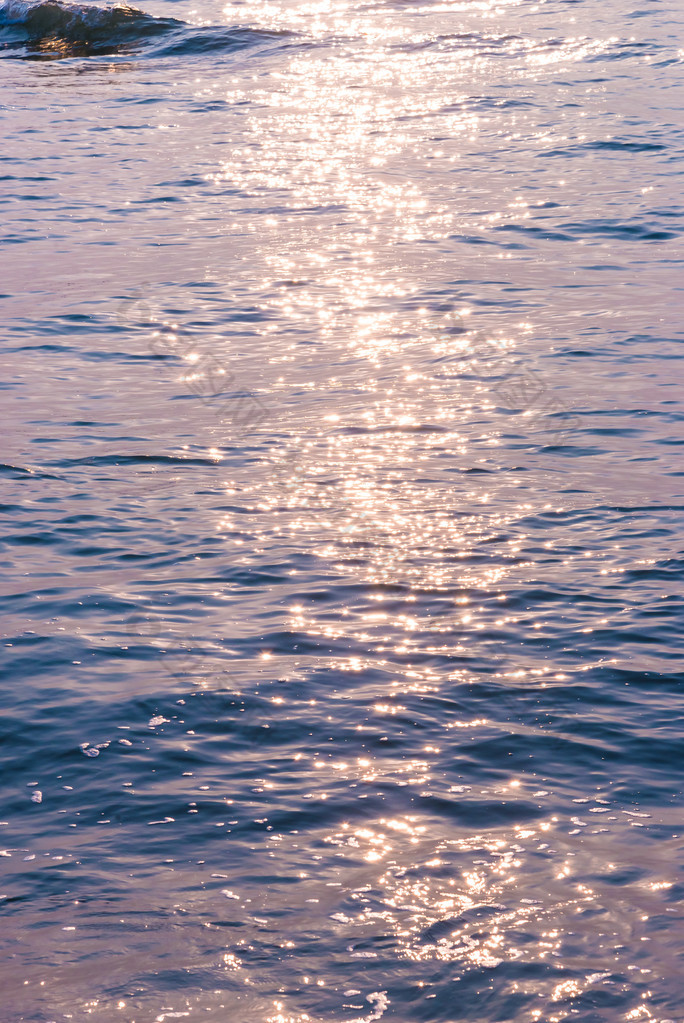 海洋水和太阳耀斑