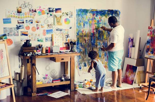 艺术家家庭, 父亲和儿子<strong>绘画</strong> 