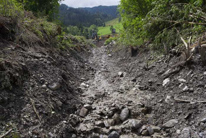 泥石流瘢痕奥地利大雨后的山坡的。欧盟