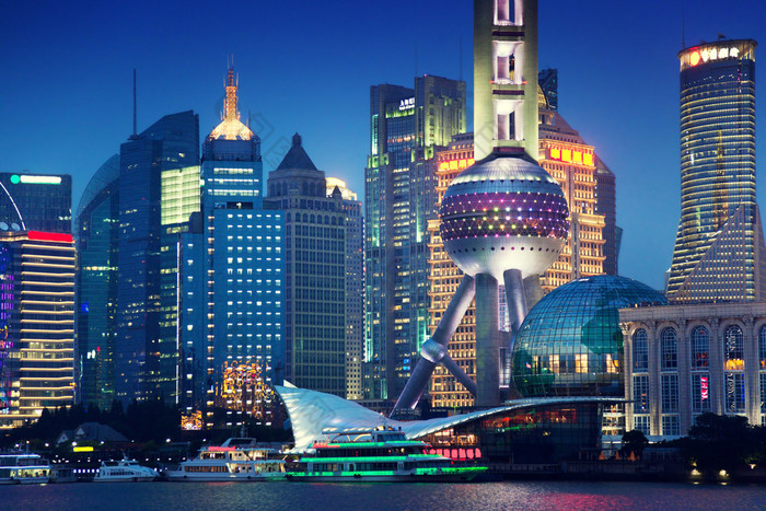 在晚上中国上海图片-包图网企业站