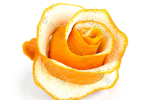从孤立在白色的干橙<strong>皮</strong>装饰玫瑰