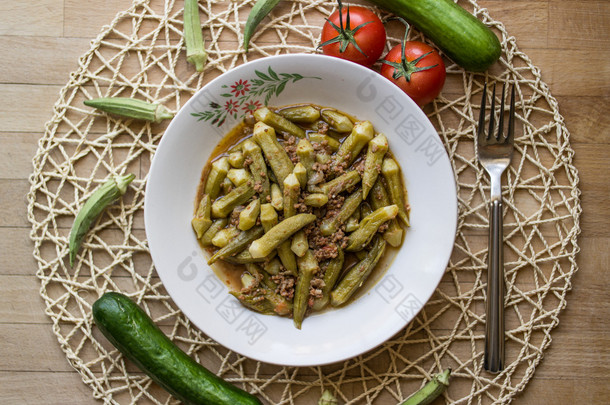 Bamya / 黄秋葵 / 土耳其传统美食与碎肉