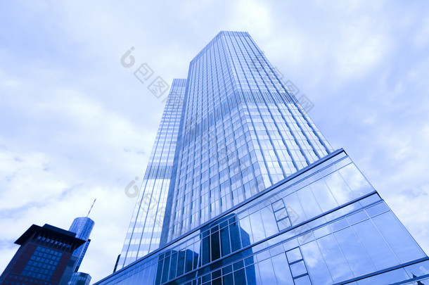 玻璃的摩天大楼，业务中心