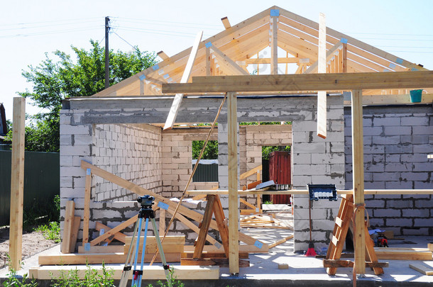 蒸压加气混凝土砌块与屋面施工从大厦新<strong>房子</strong>. 