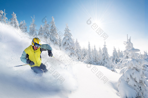 高山滑雪运动员