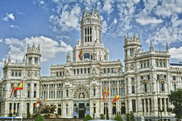 在马德里 cibeles