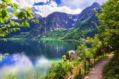 哈尔施塔特-picturesue 湖和村庄在奥地利阿尔卑斯山