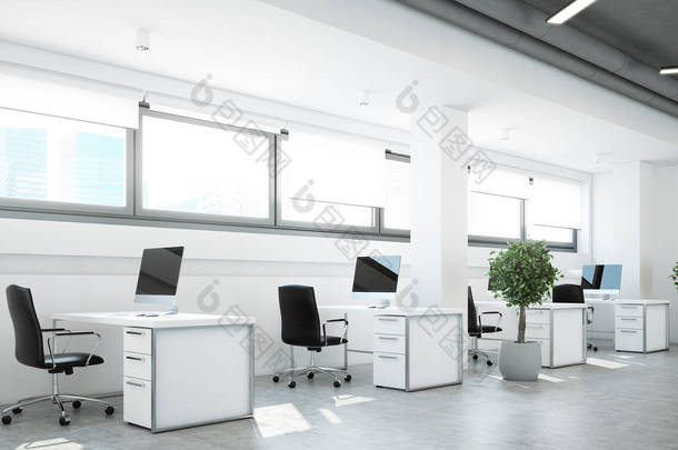 <strong>开放空间</strong>办公室、 一棵树、 白墙