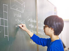 亚洲学生解决数学问题