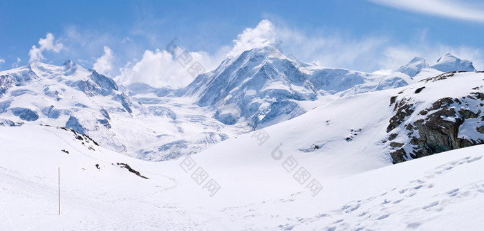 雪山脉景观