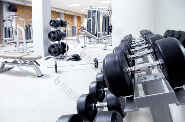 健身俱乐部<strong>重量</strong>训练设备健身房