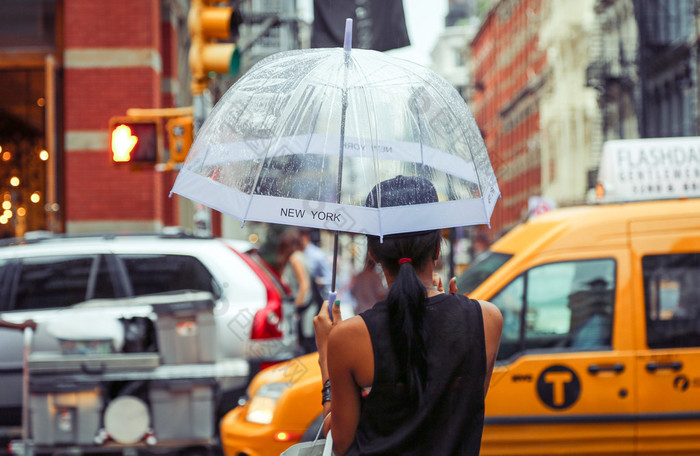 多雨的 soho