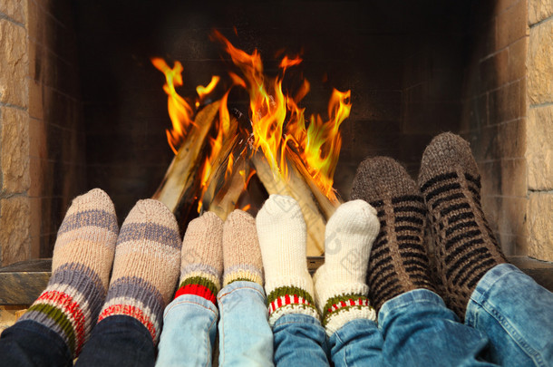气候变暖靠近壁炉的脚