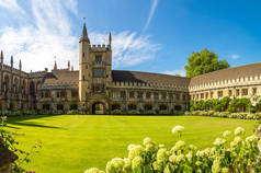 牛津大学莫德林学院