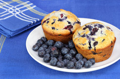 美味蓝莓松饼和浆果