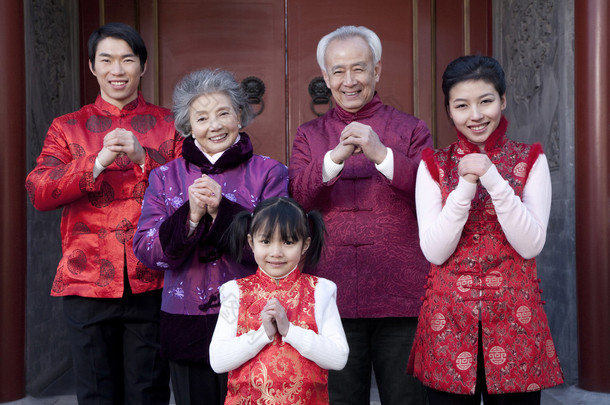 家庭庆祝中国农历新年