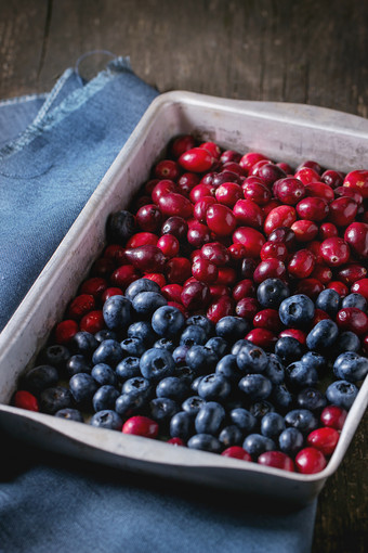 蔓越莓和蓝莓的<strong>果实</strong>
