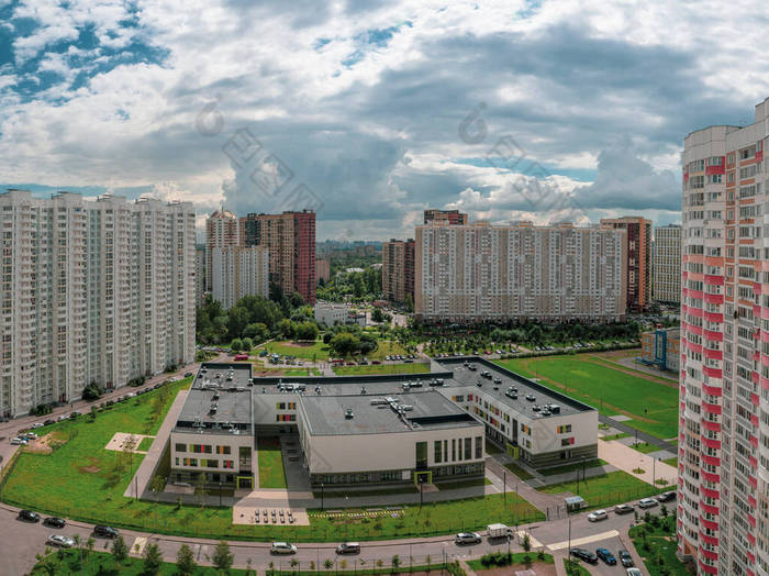 家庭现代住宅建筑群全景、空中景观