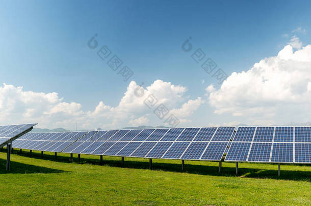 太阳能电池板、光伏、替代电源全景图-可持续发展概念