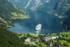 Geirangerfjord的游轮