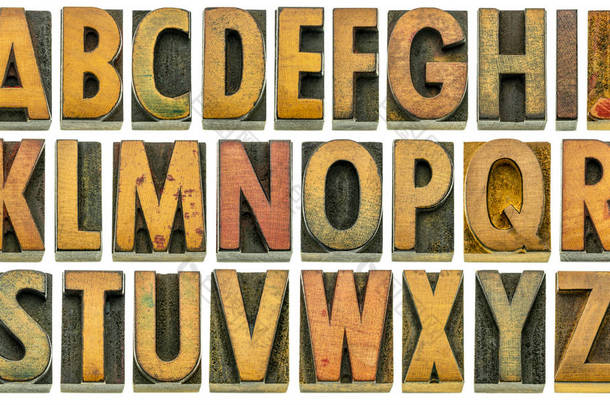木材型孤立英语字母表