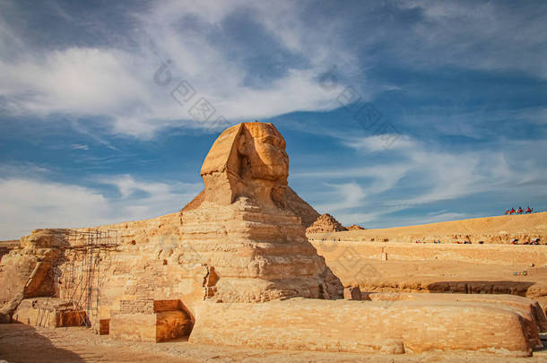 <strong>古代</strong>狮身人面像和金字塔，埃及的象征.